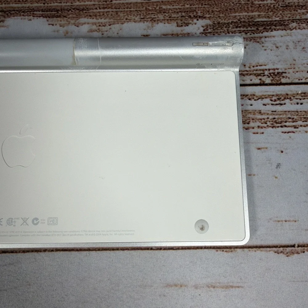 Apple Wireless Bluetooth Keyboard A1314 Silver Aluminum Mac iPad Tested OEM
